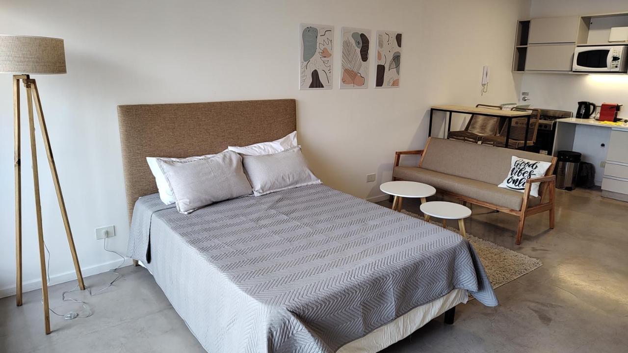 Lugar Ideal Con Pileta , Mucha Vida Alrededor Apartamento Buenos Aires Exterior foto